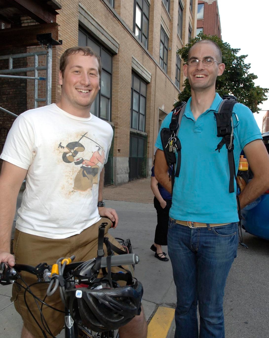 Two MUPP students on bikes