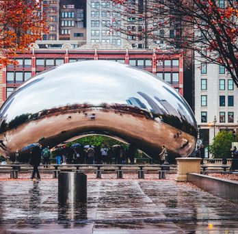 Chicago's bean sculpture in Millennium Park
                  
