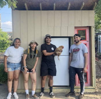 Students build solar refrigerator for Chicago nonprofit 
