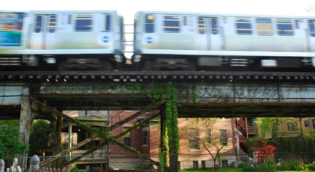 CTA train on an elevated platform in Chicago