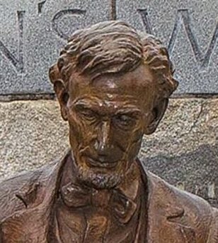 the bust sculpture of Abraham Lincoln bronze statue 